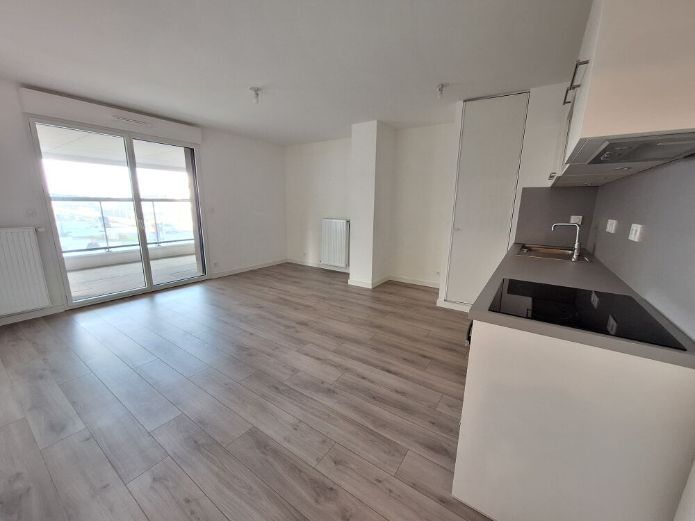 SAINT MALO APPARTEMENT T3 - LOUE EN PINEL - TERRASSE  -PLACE DE PARKING