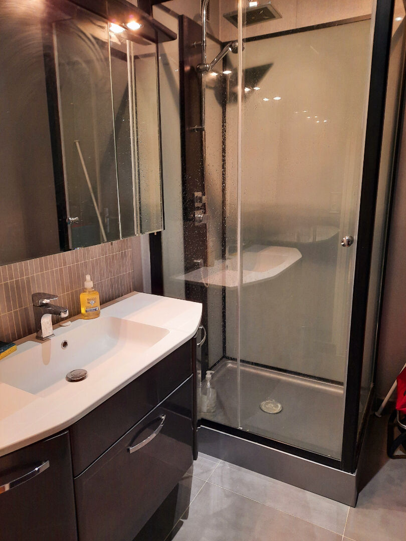 SAINT MALO APPARTEMENT T3  MEUBLE AVEC BALCON LOCATION DE SEPTEMBRE A JUIN 2026
