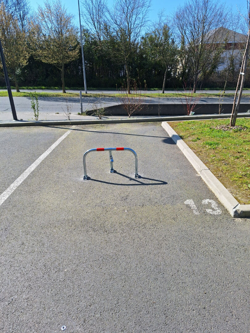A LOUER  PLACE DE PARKING  2 RUE GUILLAUME ONFROY 35400 SAINT MALO