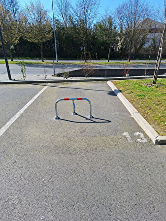 Location garage-parking à La ville es nonais (35430)