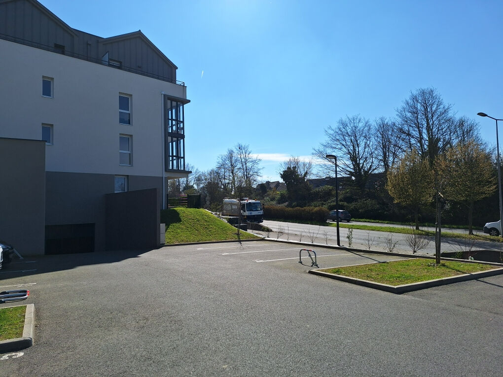 A LOUER  PLACE DE PARKING  2 RUE GUILLAUME ONFROY 35400 SAINT MALO