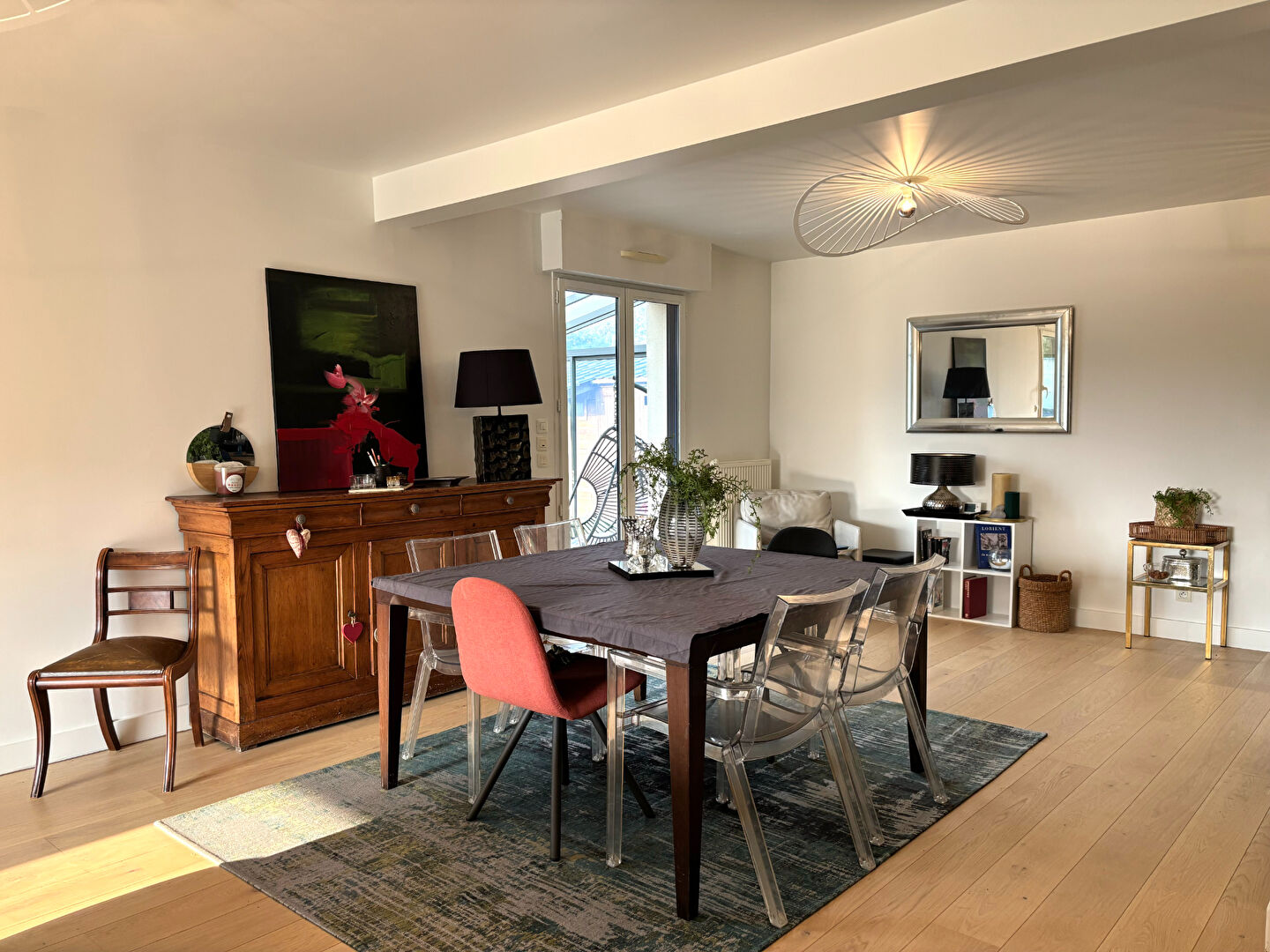 Maison récente T5 (3 chambres et un bureau) - Châteauneuf