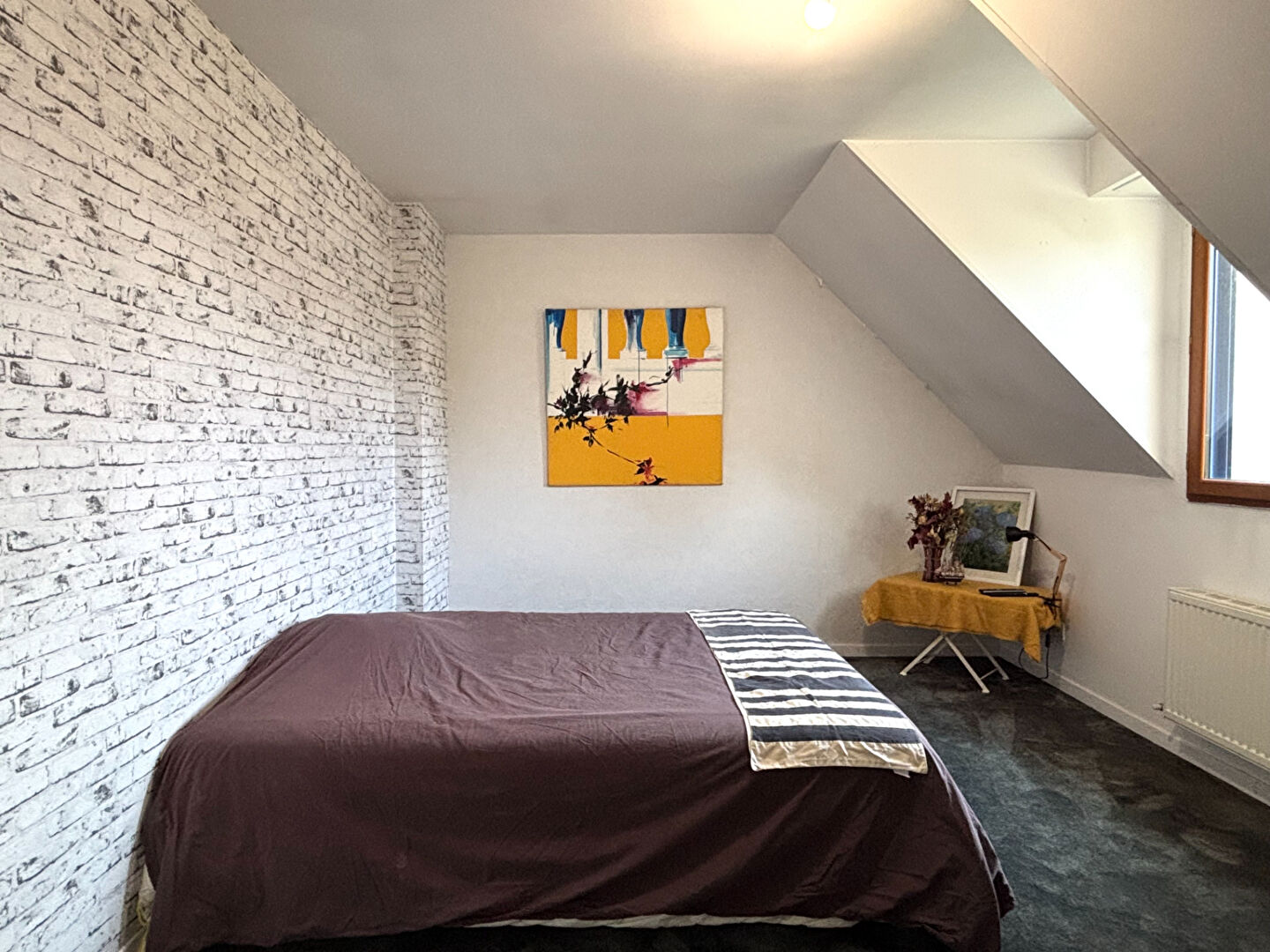 Maison récente T5 (3 chambres et un bureau) - Châteauneuf