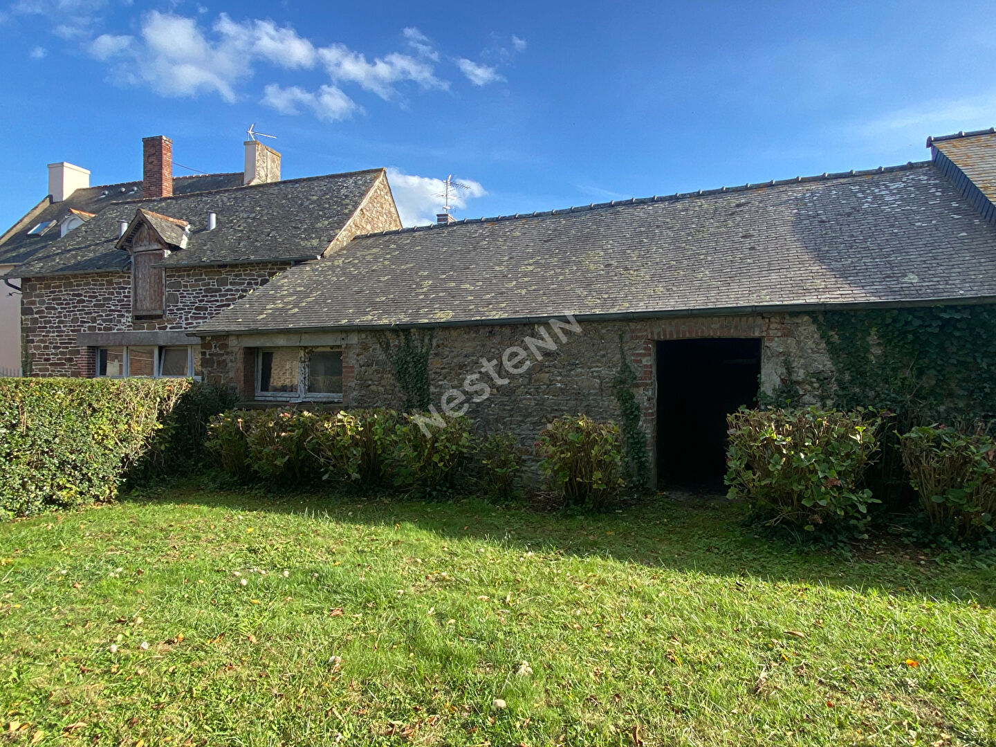 Maison avec dépendances aux portes de Saint Malo
