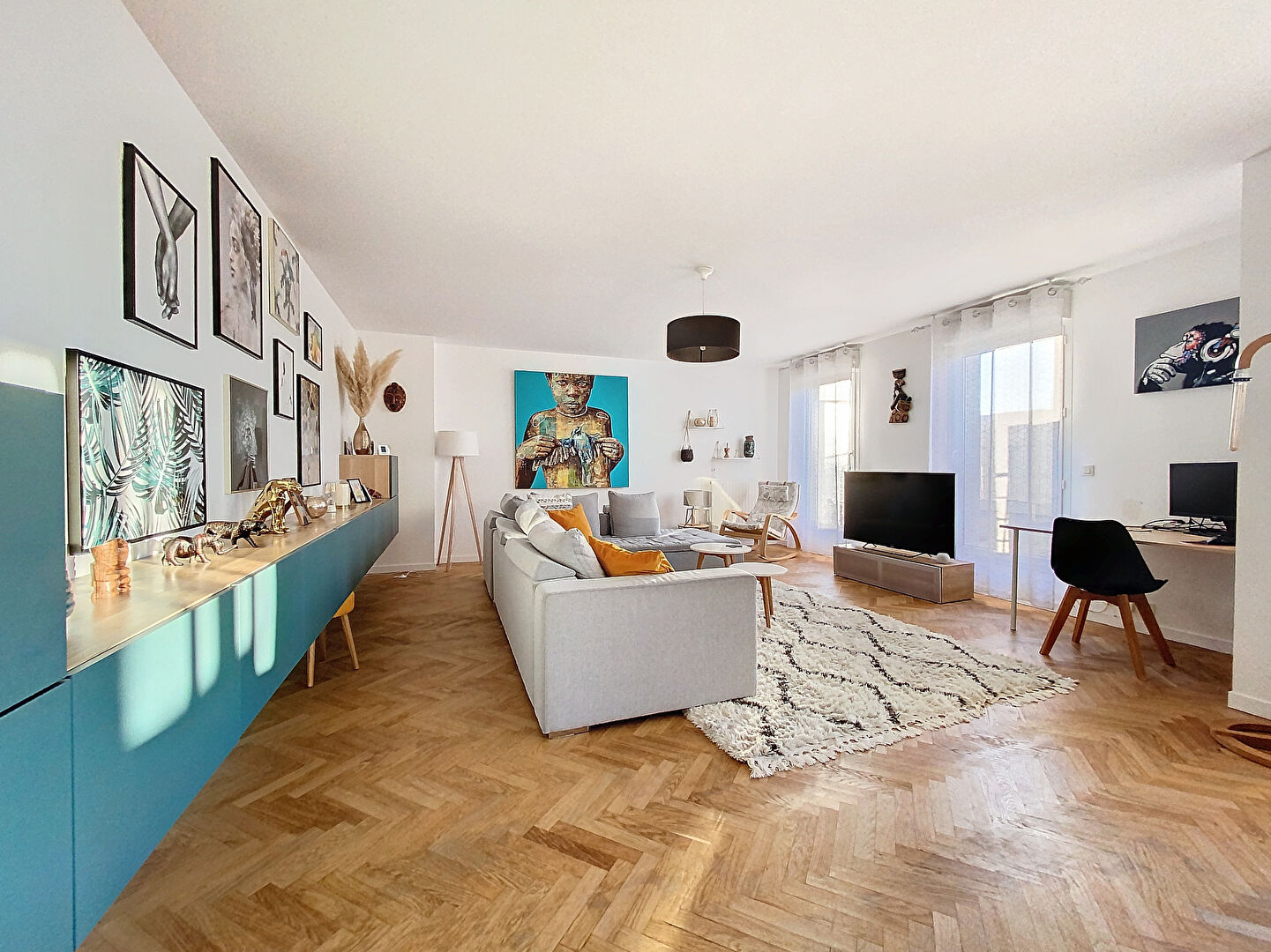 A vendre- Appartement 5 pièces 106 m2, 2 places parking et cave, Guyancourt