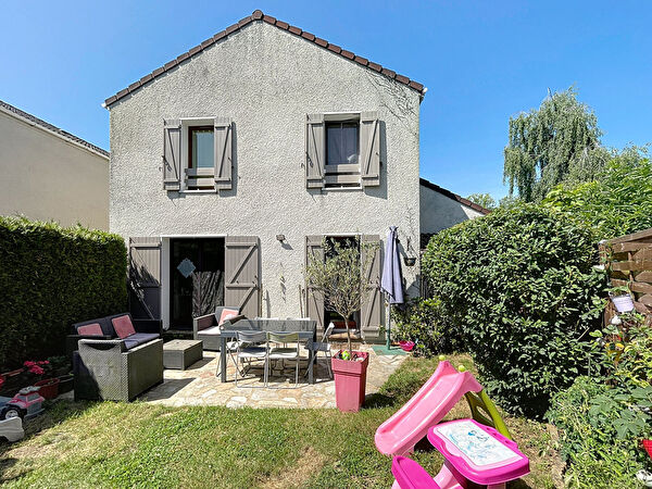 Vente par agence immobiliere à Plaisir (78370)