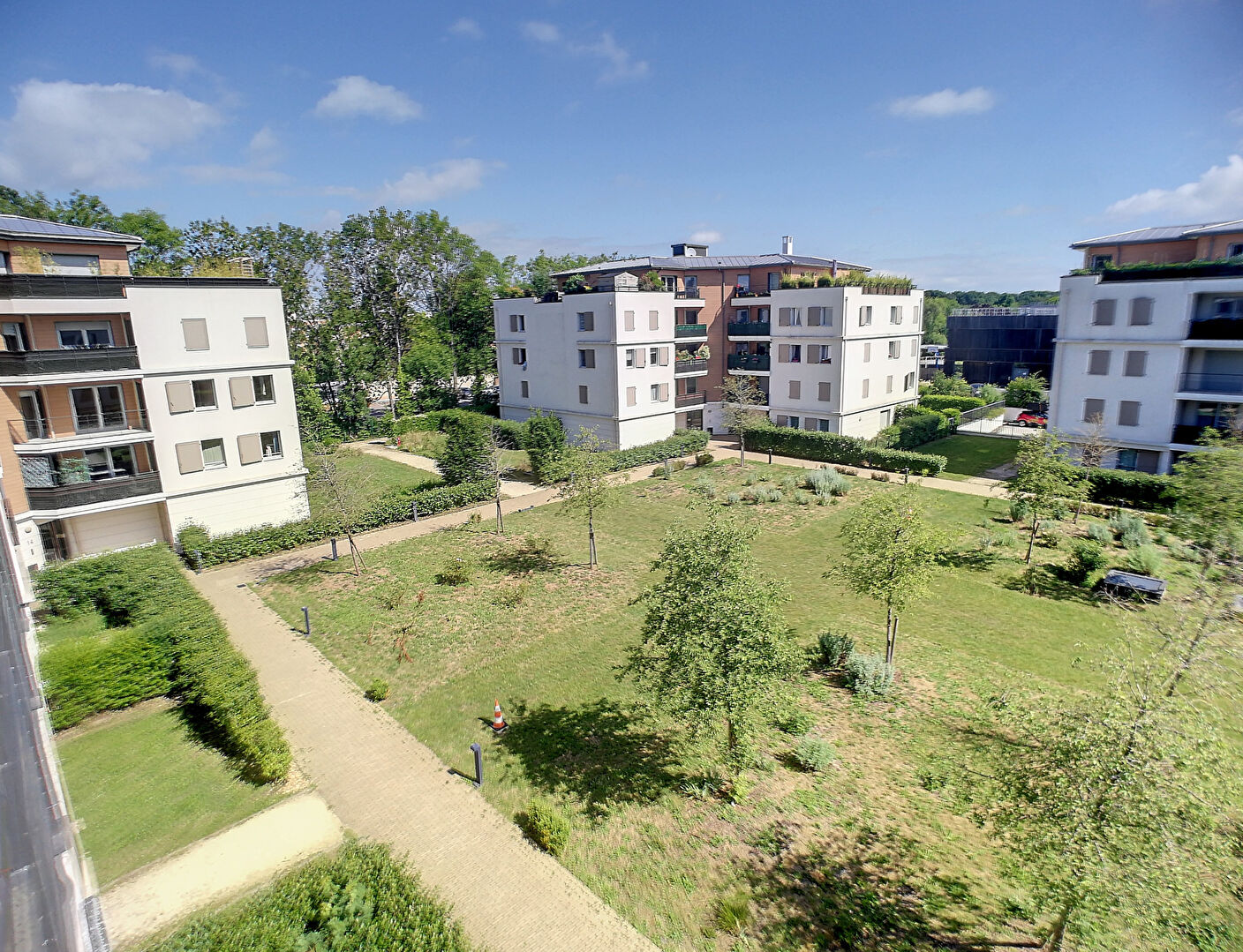 Le village, standing 2014, beau 3 pièces 66,4m² en étage avec terrasse