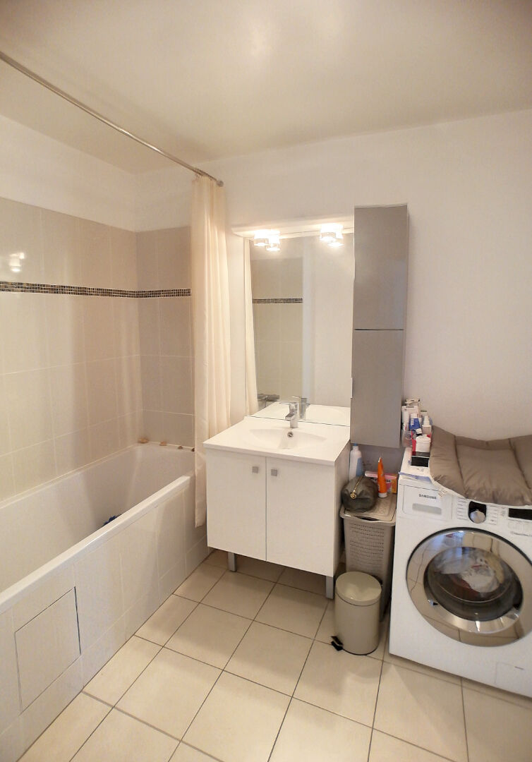 Le village, standing 2014, beau 3 pièces 66,4m² en étage avec terrasse
