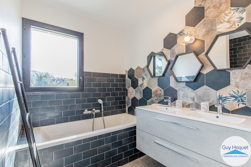 Vente d'une maison 6 pièces (157 m²) à LA VILLE DU BOIS