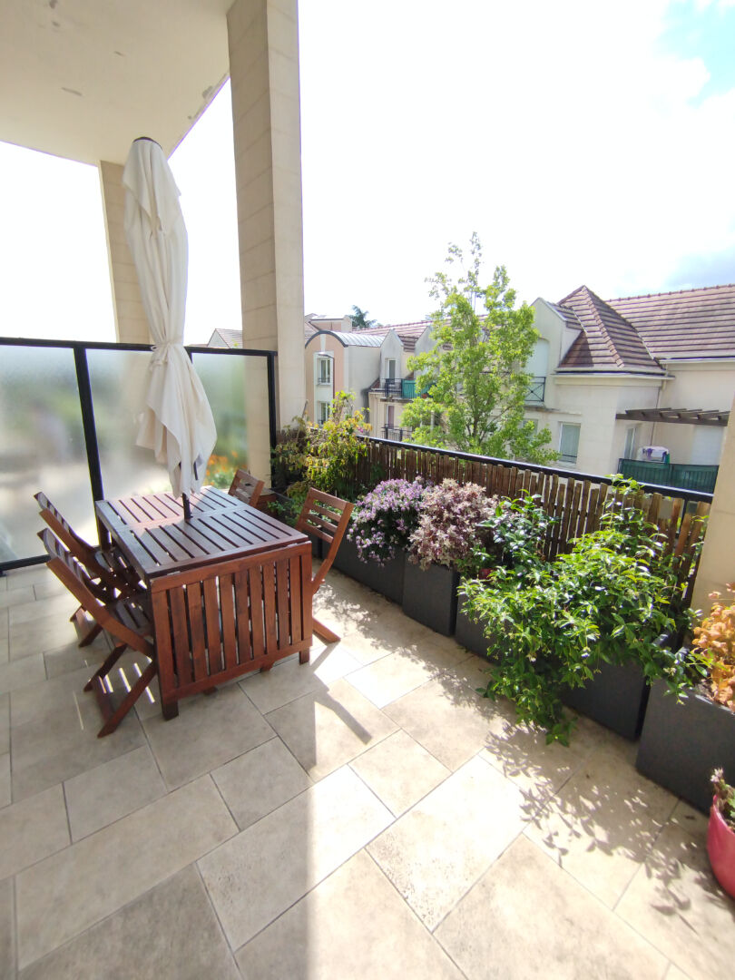 A VENDRE GUYANCOURT LA MARE JARRY APPT 3 PIECES 62 M² EN ETAGE; 2 CHAMBRES. TERRASSE. CAVE ET PARKING EN S/SOL