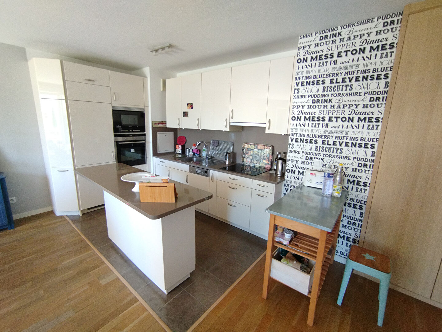 A VENDRE Appartement 3 pièces 70m² (2011) Montigny Village, en étage avec ascenseur