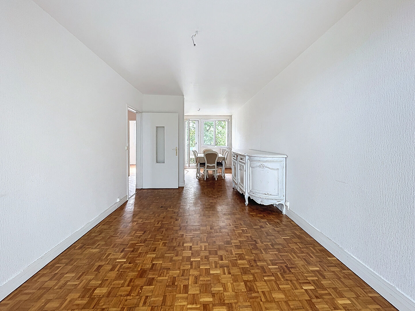 A vendre appartement Saint Cyr L Ecole 4 pièce(s) 66 m2 avec balcon.