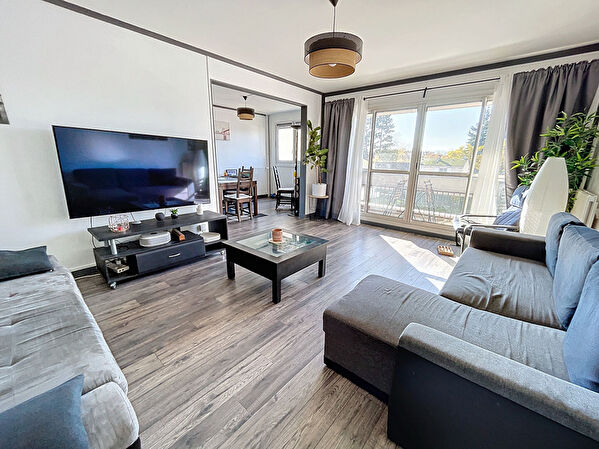Vente par agence immobiliere à Plaisir (78370)