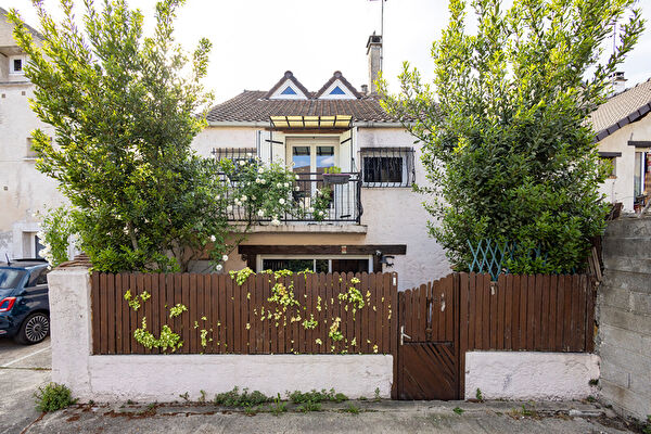 Vente maison parking à Saint germain les arpajon (91180)