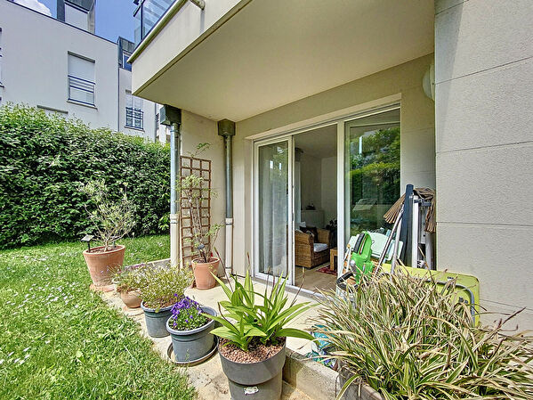 Vente par agence immobiliere à Montigny le bretonneux (78180)