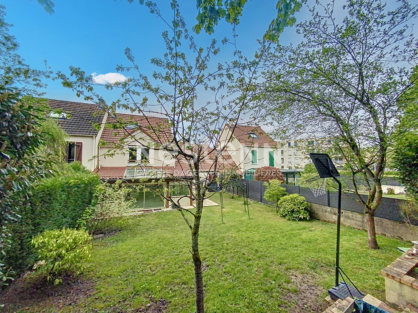 A vendre ! Maison  6 pièces 126 m2 Quartier du Manet parcelle 410 m²