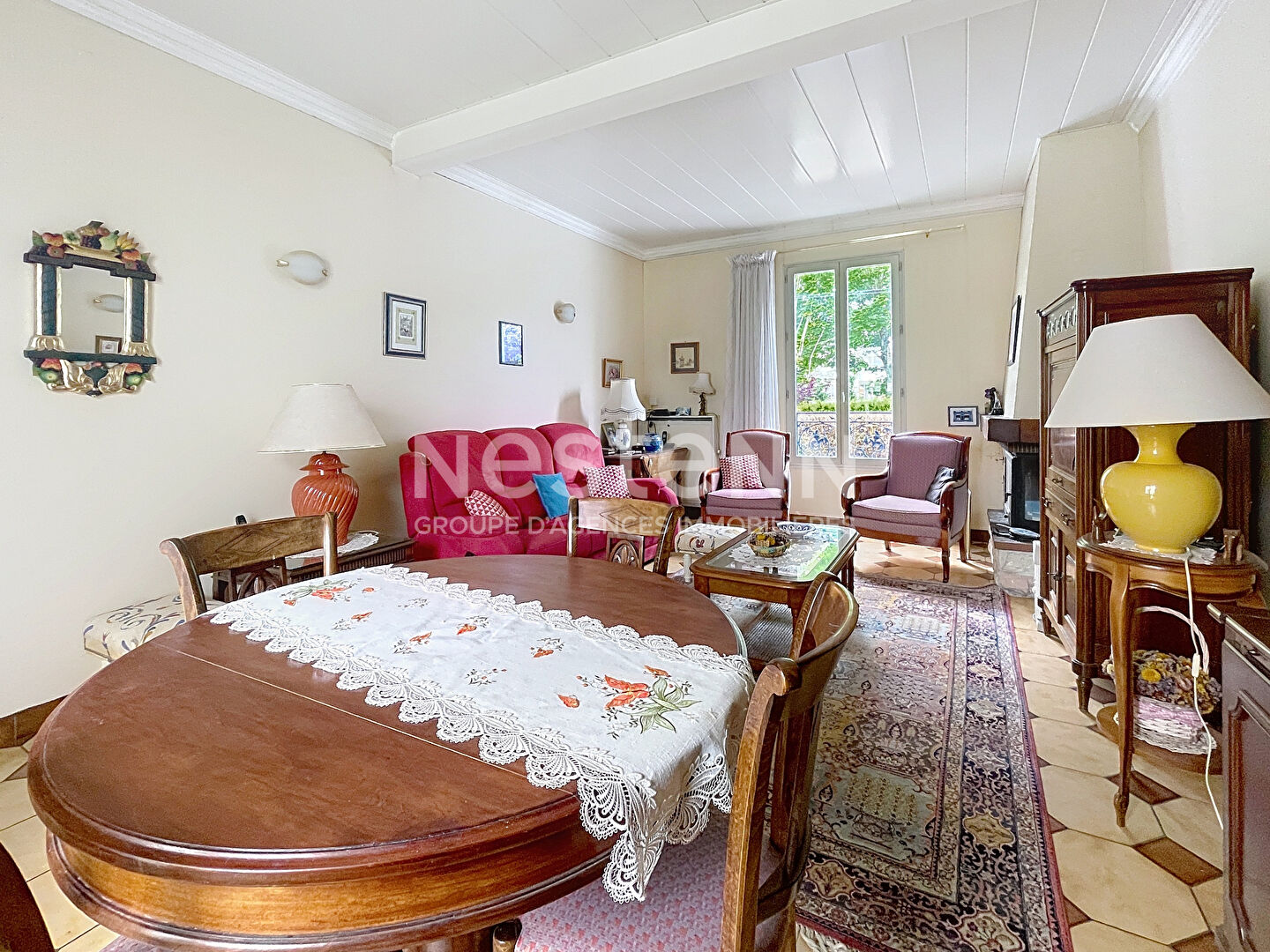 A vendre maison individuelle avec jardin à Saint Cyr L Ecole.