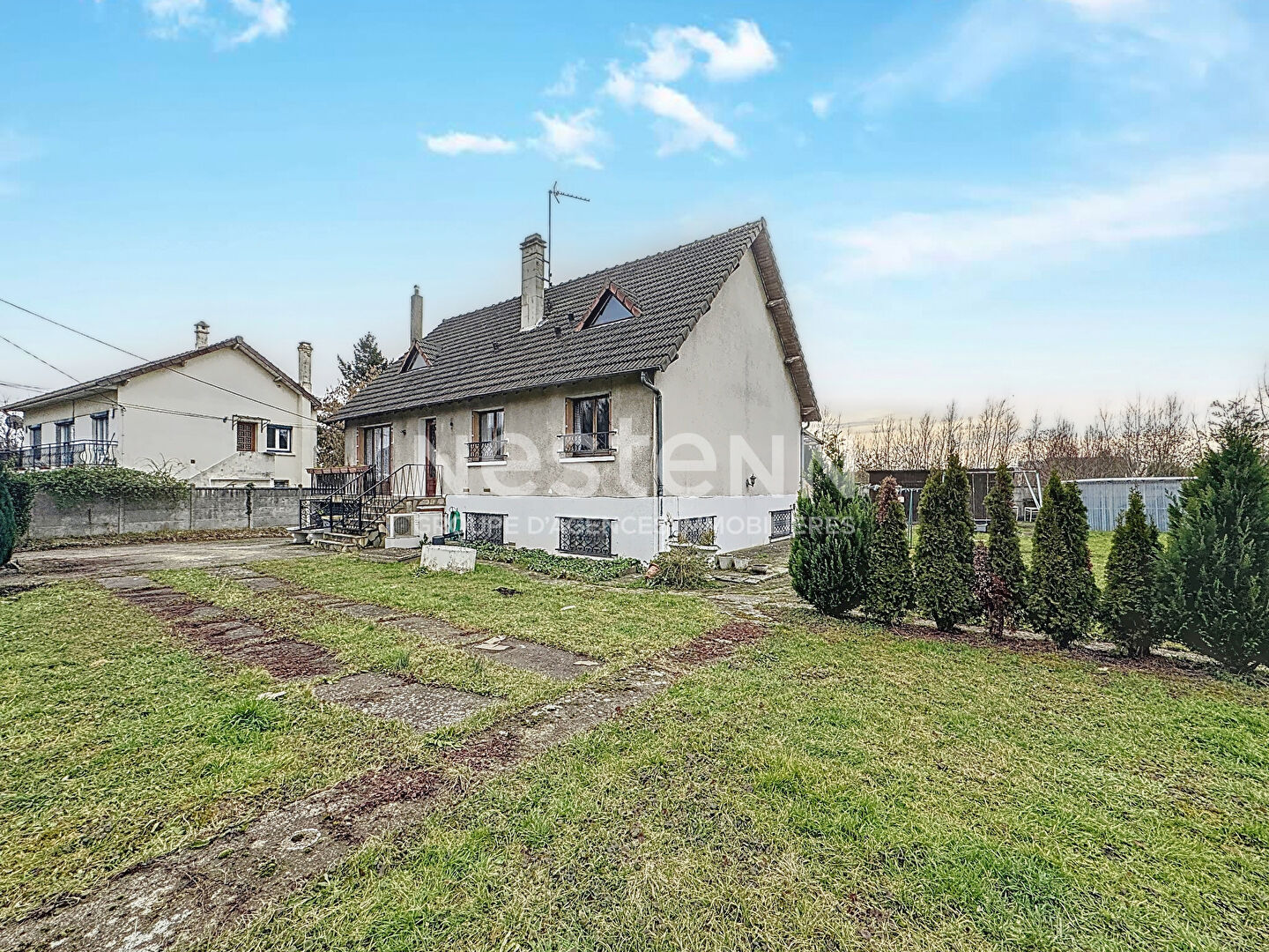 A VENDRE : Maison de 177 m² à Chilly-Mazarin avec fort potentiel et combles aménageables