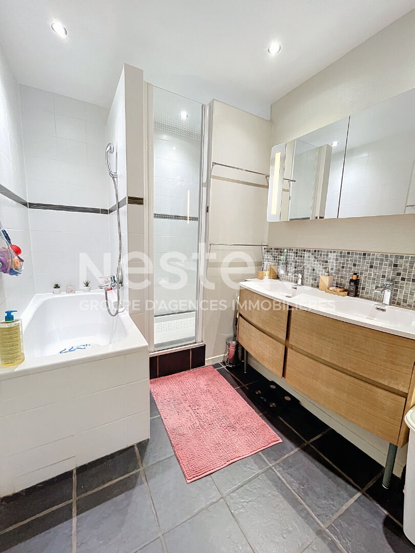 A vendre Appartement de 4 pièces de 84 m2 à Plaisir - Quartier gare Plaisir-Grignon