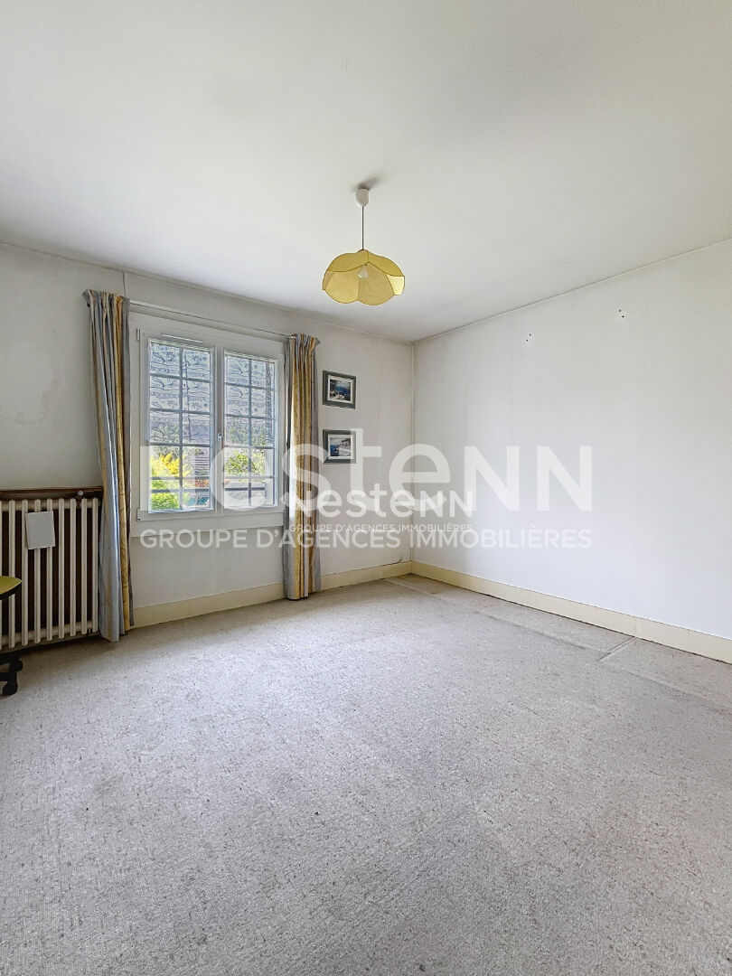 Maison  d'environ  152m² sur sous sol total - LONGJUMEAU secteur pavillonnaire