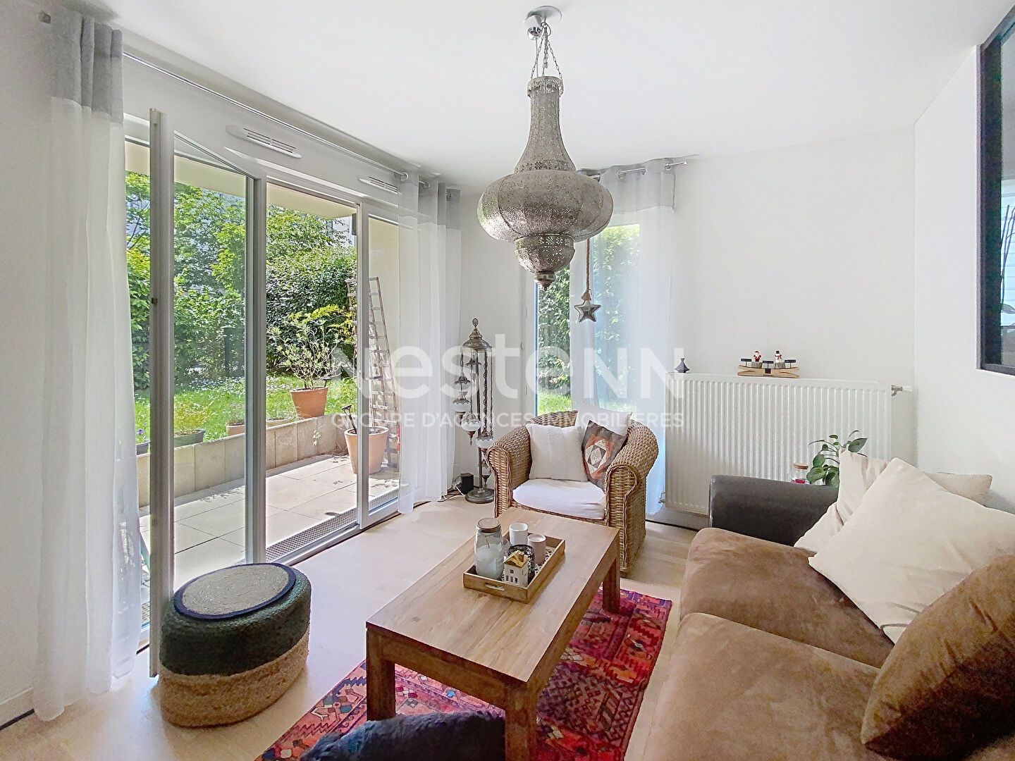 Appartement rdj 174 m² Montigny Le Bretonneux 4 pièces 80 m2 avec 2 places de parking en sous sol