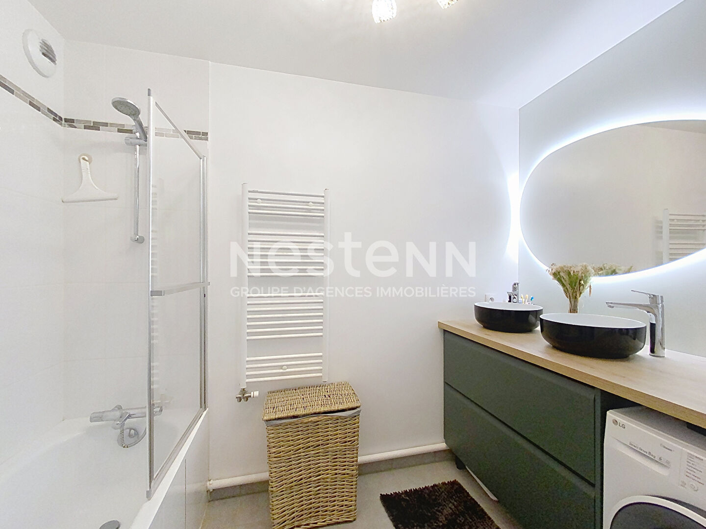Appartement rdj 174 m² Montigny Le Bretonneux 4 pièces 80 m2 avec 2 places de parking en sous sol
