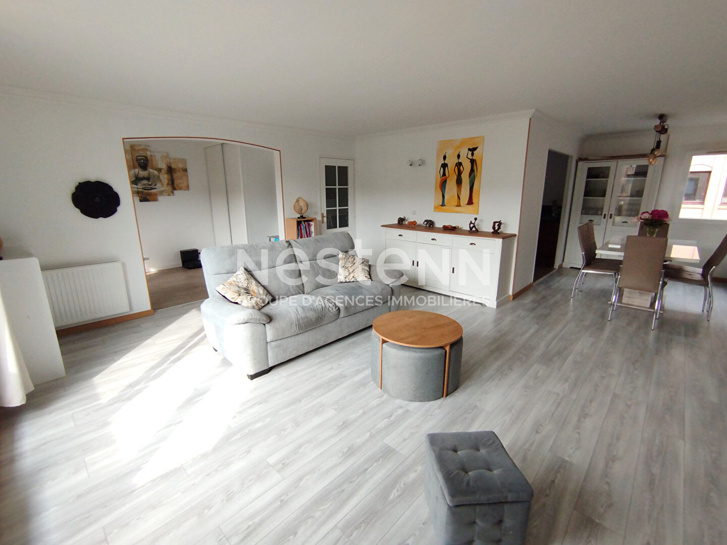 A VENDRE  MONTIGNY LE BX LA SOURDERIE 5 PIECES 99M² EN ETAGE, SEJOUR 34M² 3 CHAMBRES PARKING S/SOL