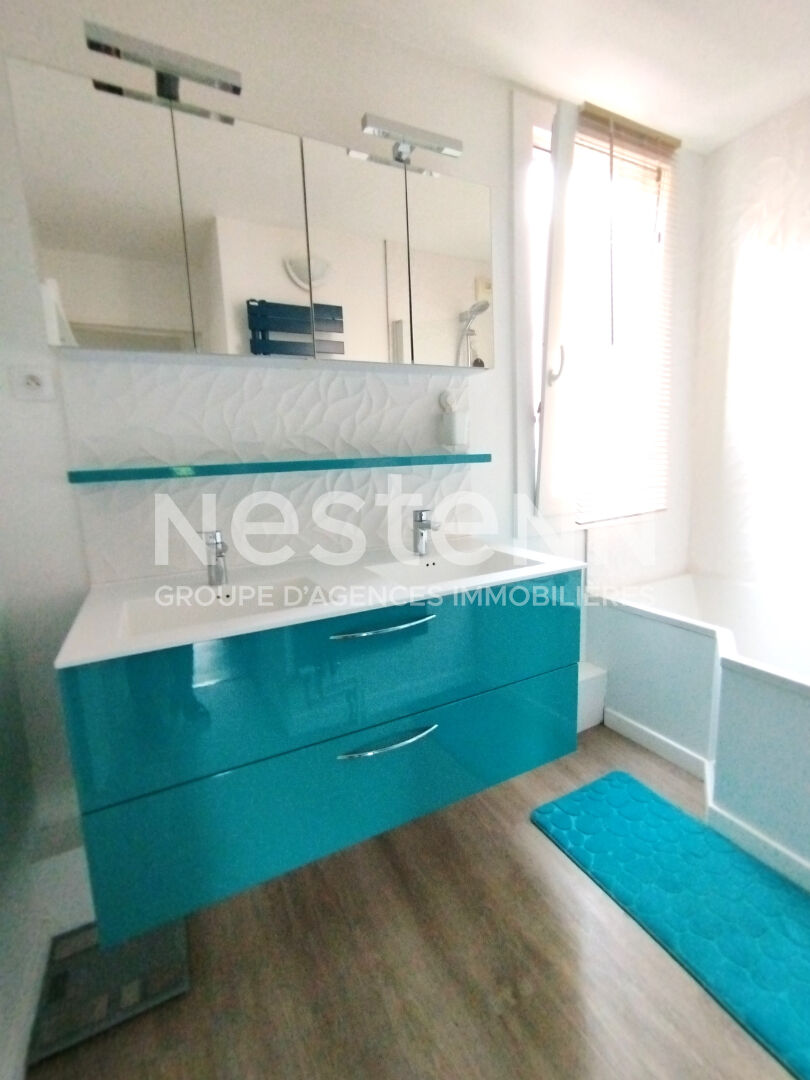 A VENDRE  MONTIGNY LE BX LA SOURDERIE 5 PIECES 99M² EN ETAGE, SEJOUR 34M² 3 CHAMBRES PARKING S/SOL