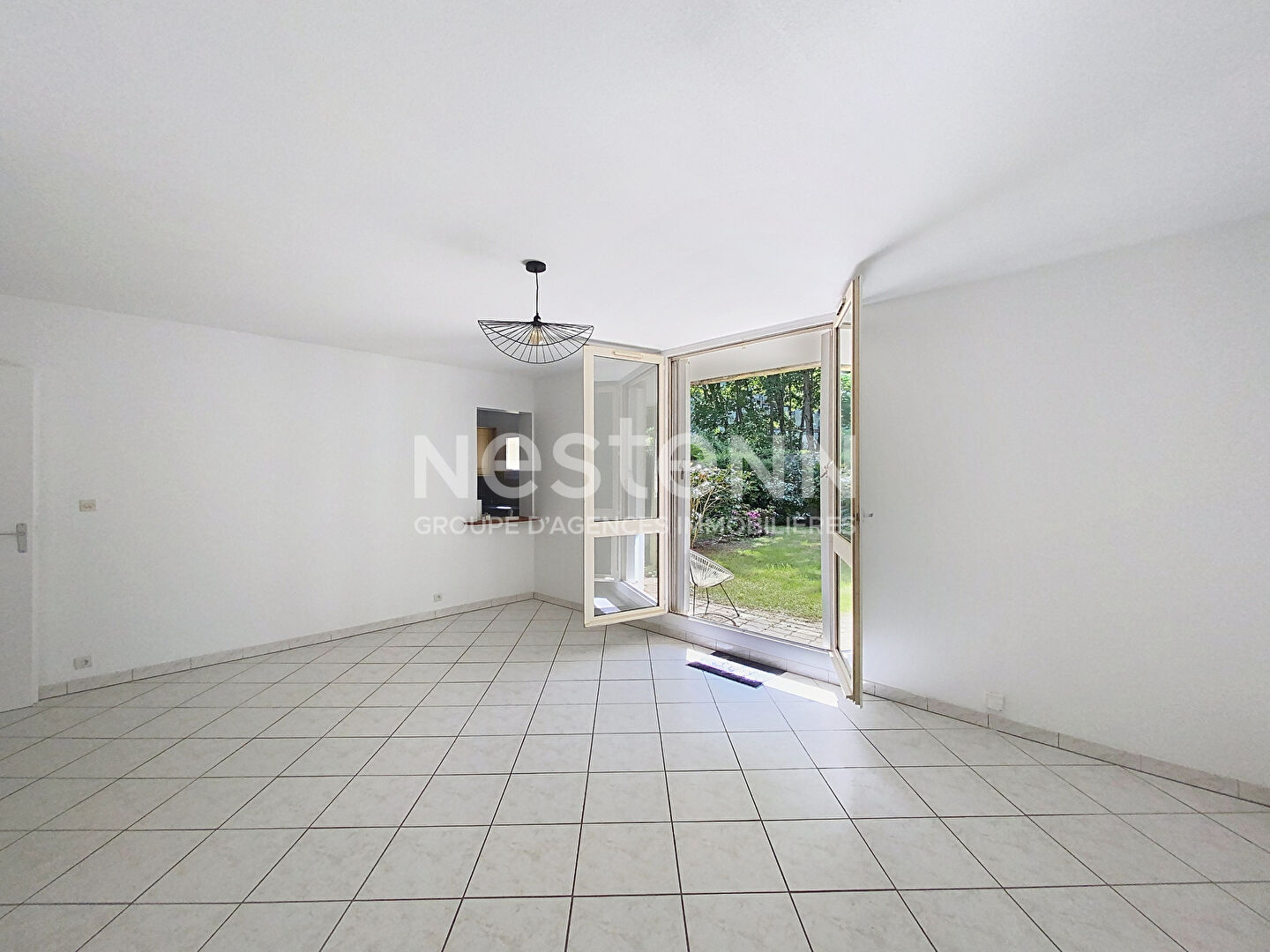 Appartement Montigny Le Bretonneux 3 pièces 68.28 m2 parking.