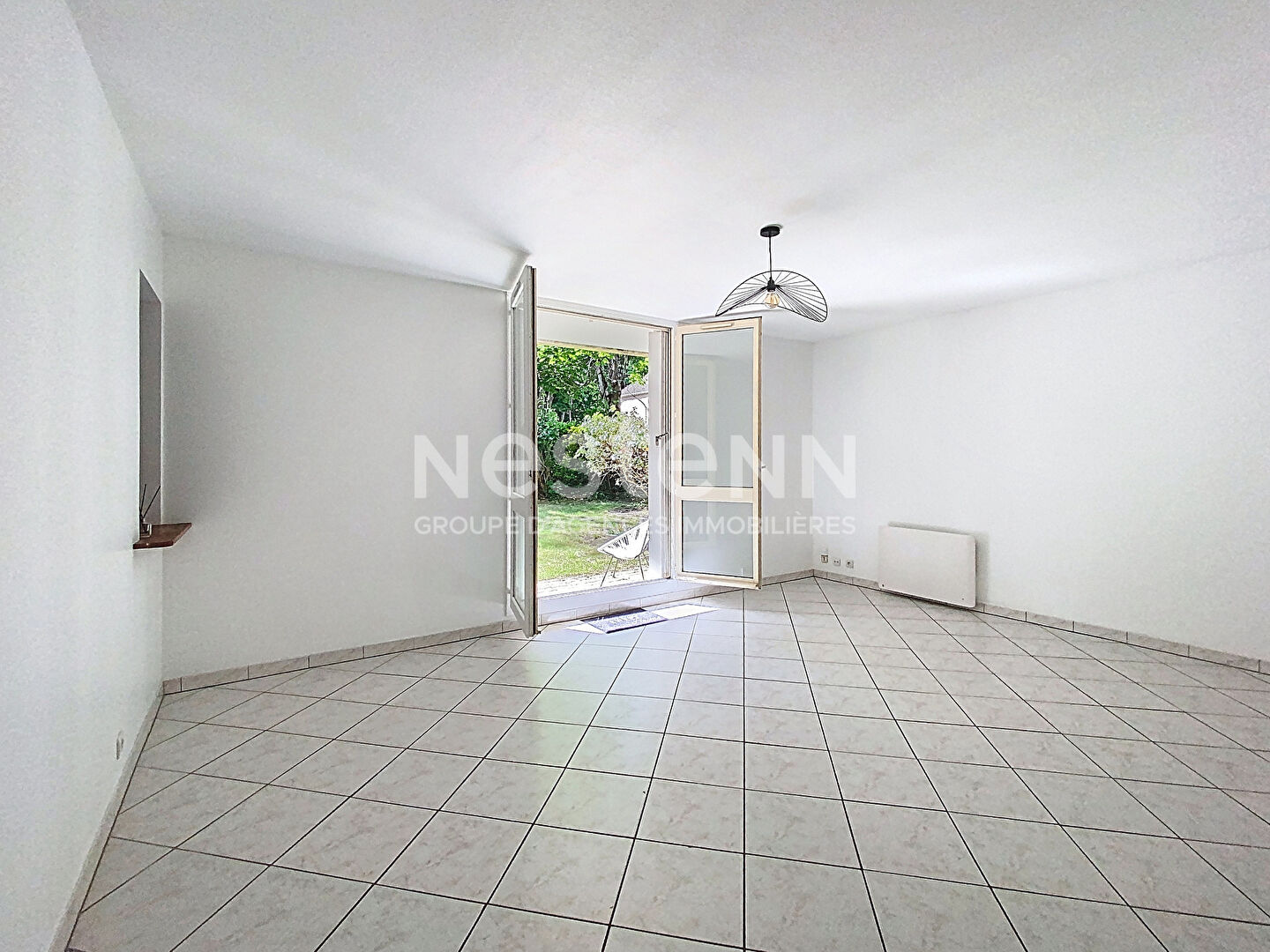 Appartement Montigny Le Bretonneux 3 pièces 68.28 m2 parking.