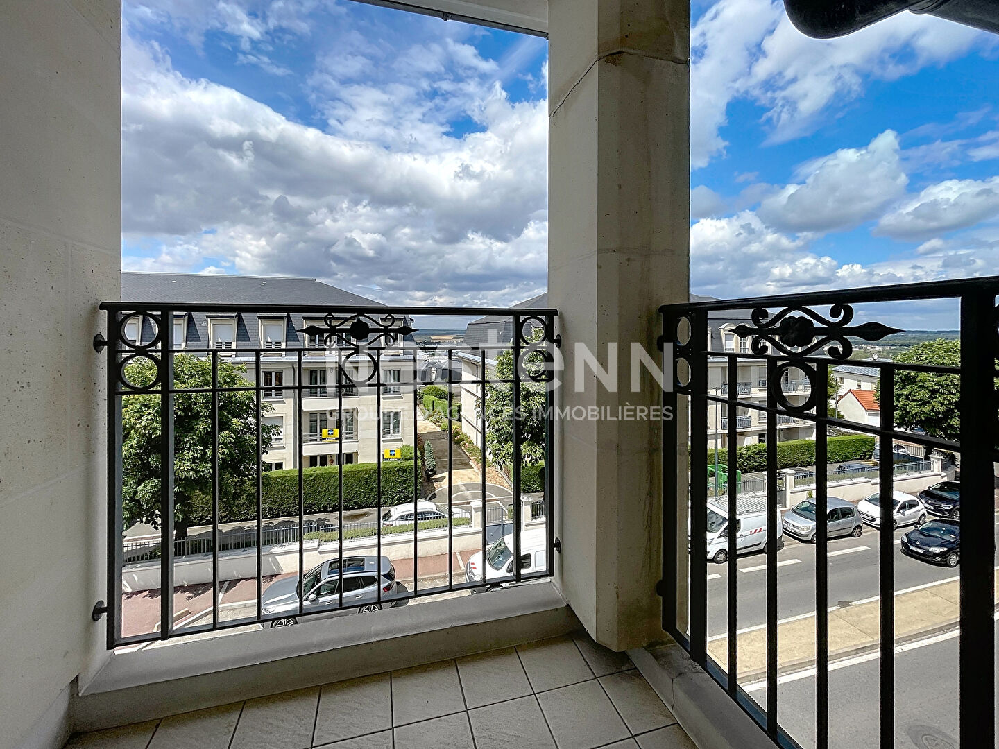 Appartement Saint Cyr L Ecole 3 pièce(s) avec box en sous-sol