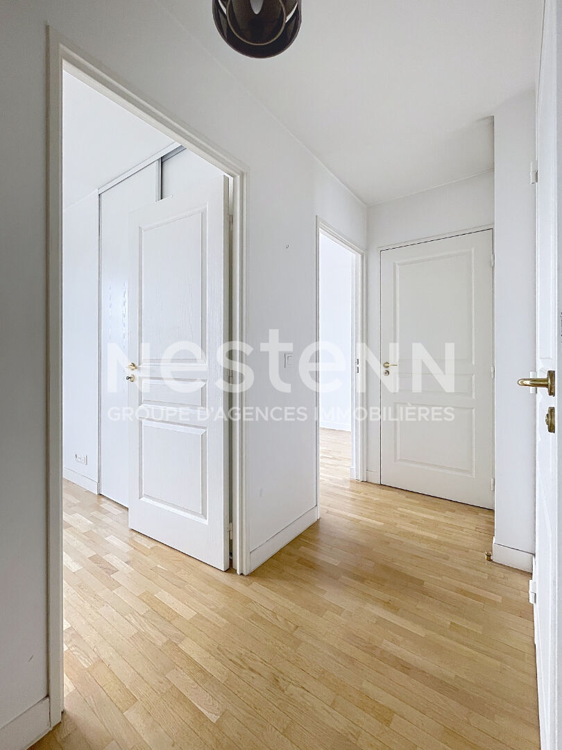 Appartement Saint Cyr L Ecole 3 pièce(s) avec box en sous-sol