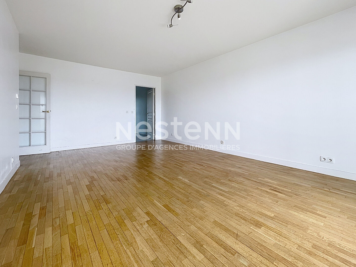 Appartement Saint Cyr L Ecole 3 pièce(s) avec box en sous-sol