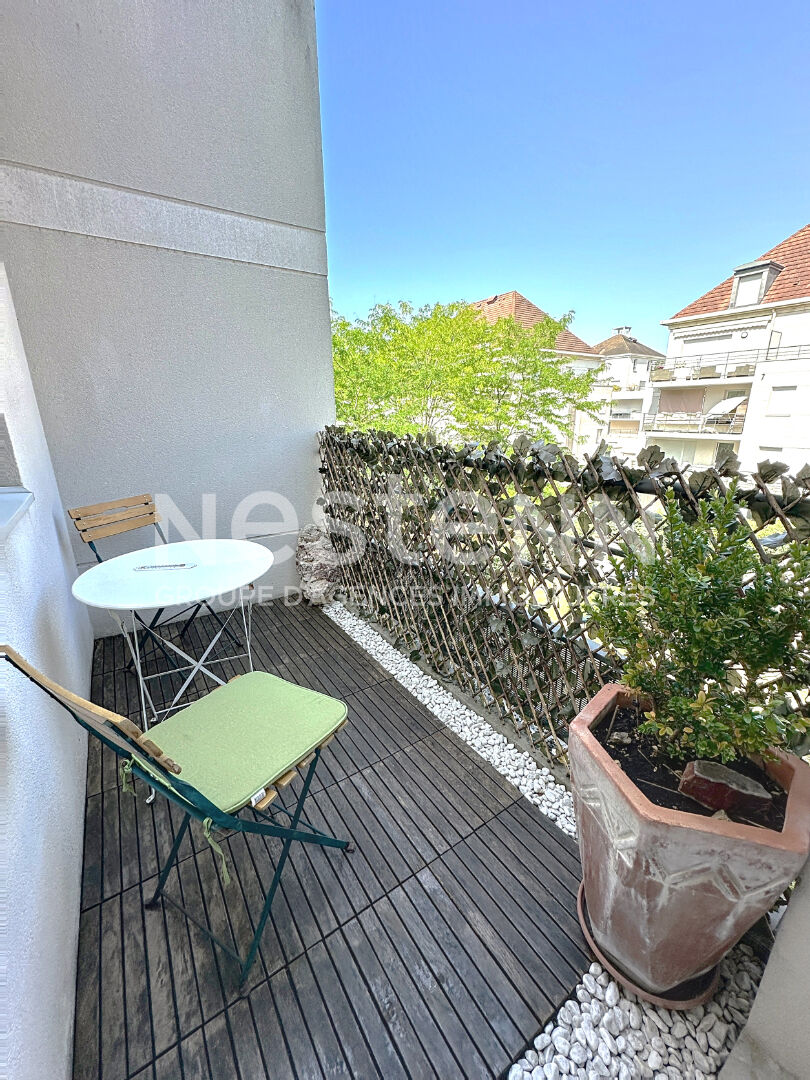 Quartier du Village - Appartement avec 2 balcons à Montigny Le Bretonneux 2 pièce(s) 51.5 m2 -  1 place de parking 1 cave