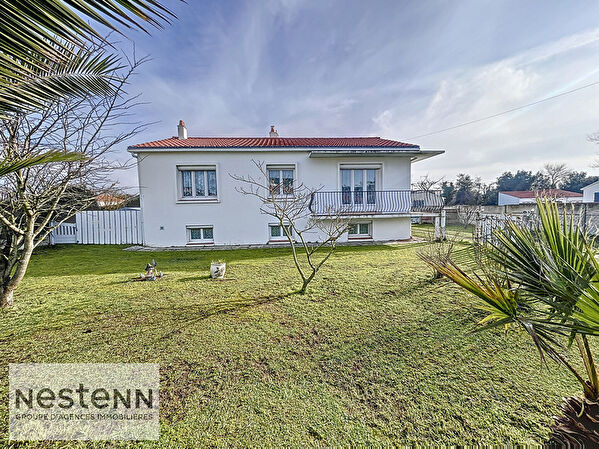 Vente par agence immobiliere à La barre de monts (85550)