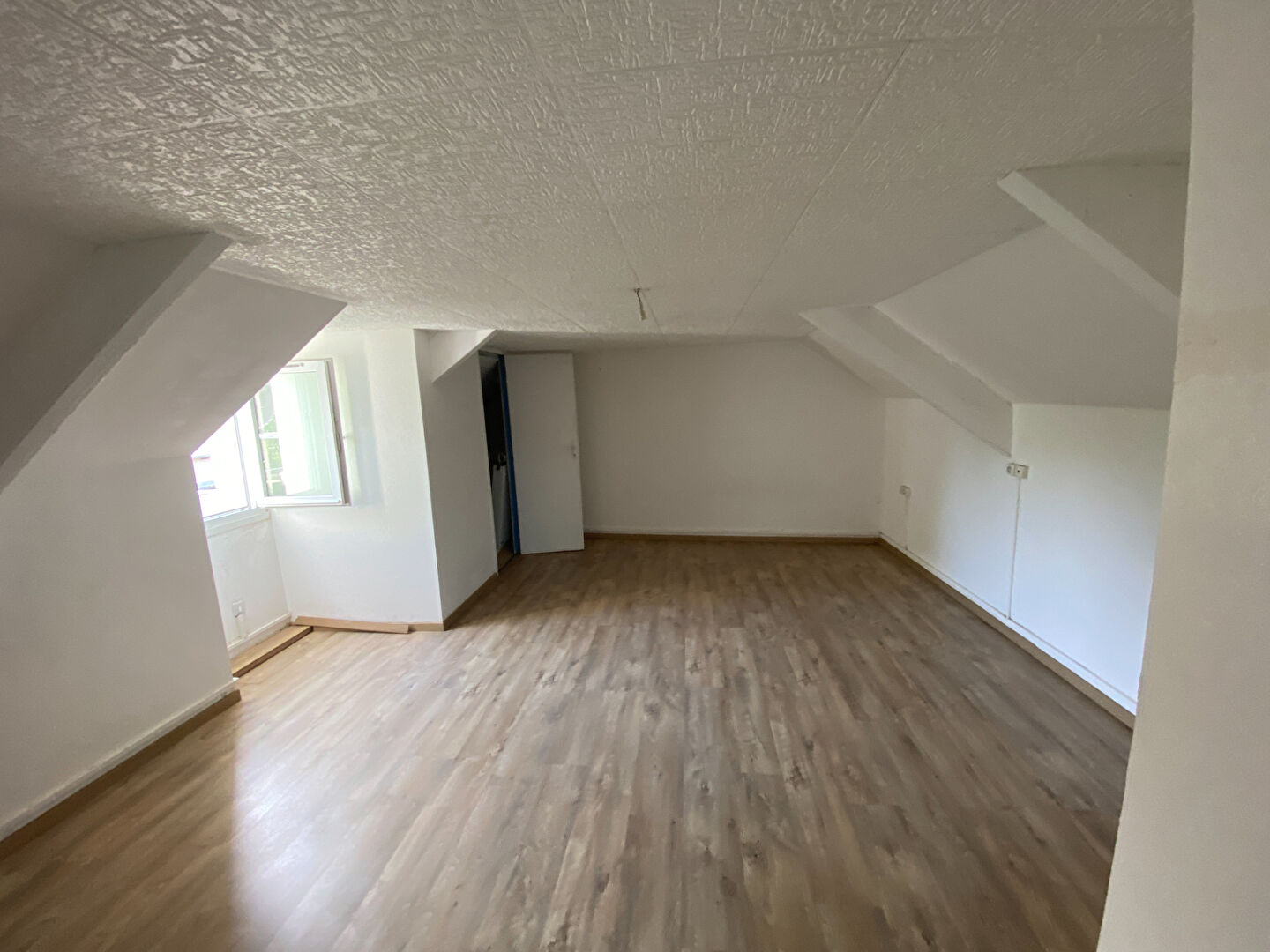 Maison a vendre à TINTENIAC