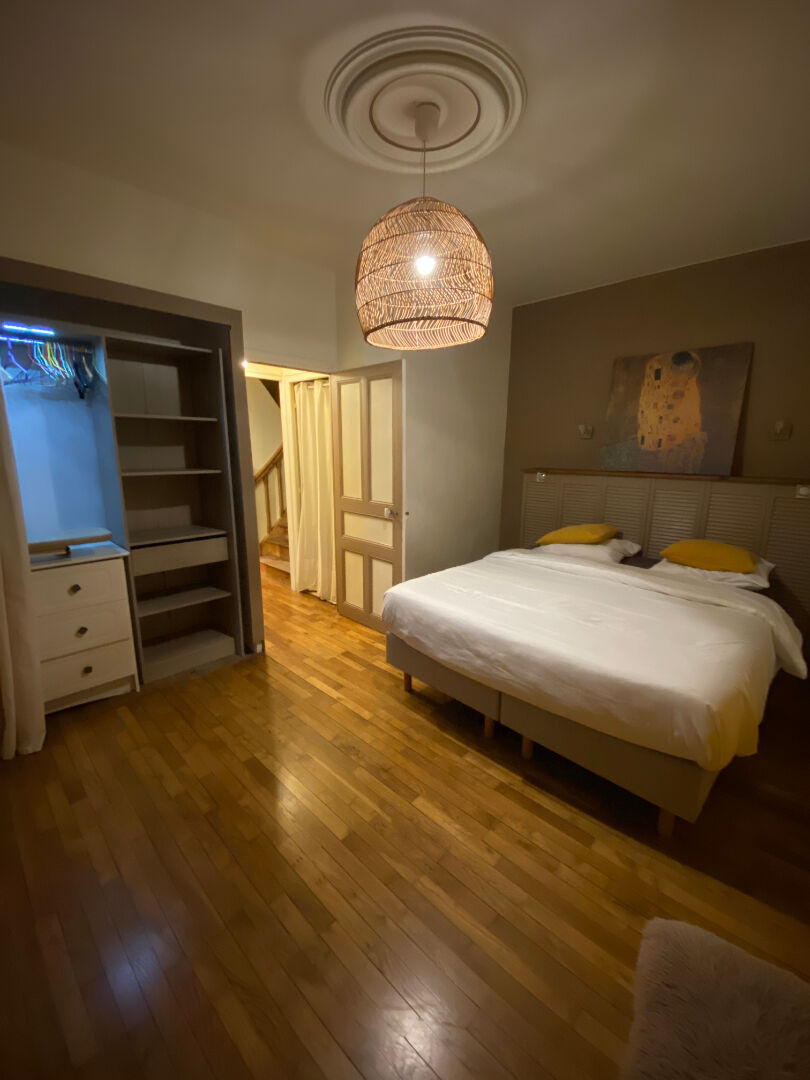 Maison Saint Pierre De Plesguen 13 pièce(s) 246.70 m2