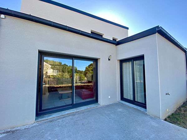 Vente par agence immobiliere à La chapelle aux filtzmeens (35190)