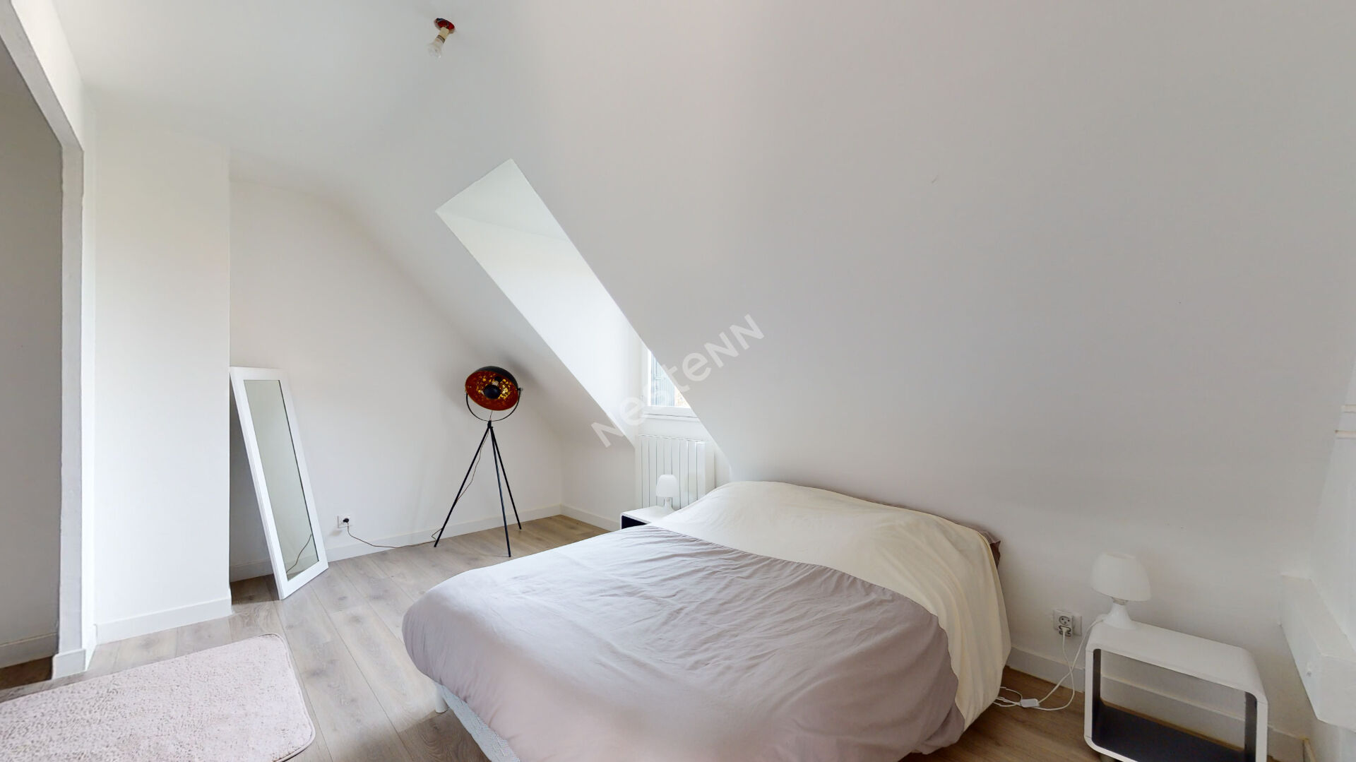 Très rare à la vente , proche MONTREUIL SUR ILLE.