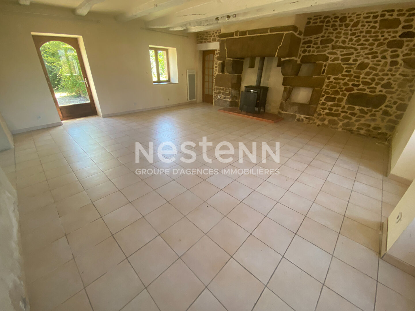À vendre : Longère de charme avec 4 chambres à Noyal-sous-Bazouges