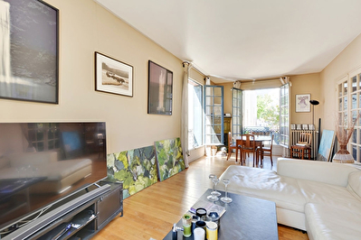 Vente par agence immobiliere à Garches (92380)