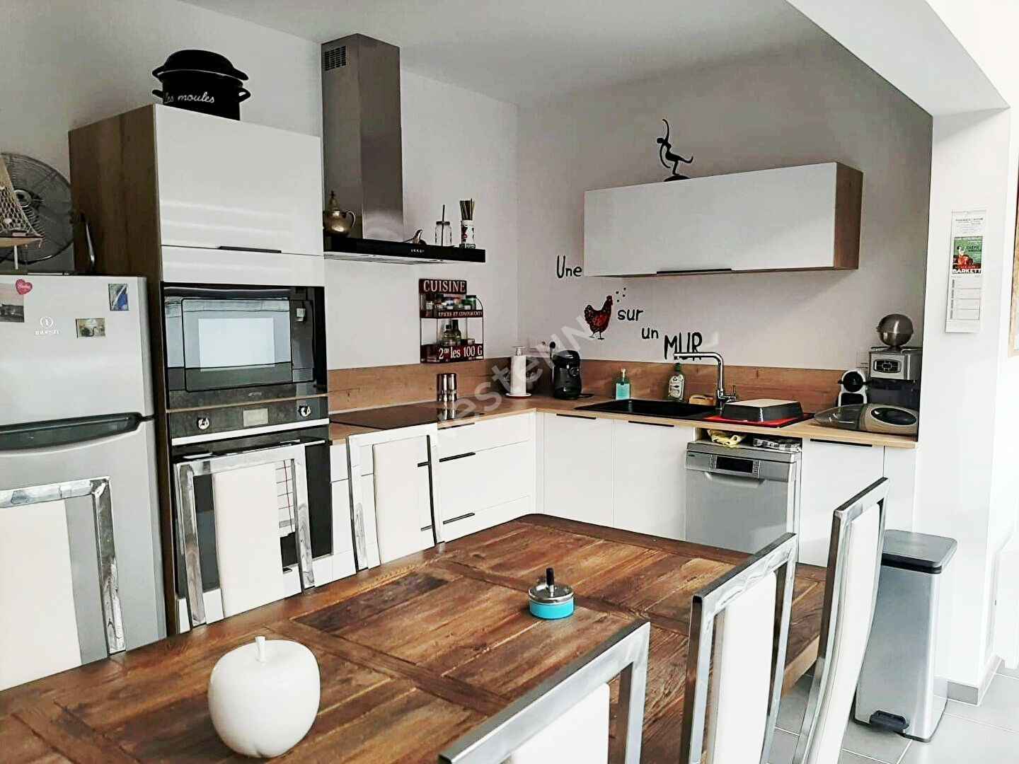 Appartement Les Sables D'Olonne 3 pièces 71 m2 hab 2 chambre cave Arago proche de tous commerces et de la grande plage