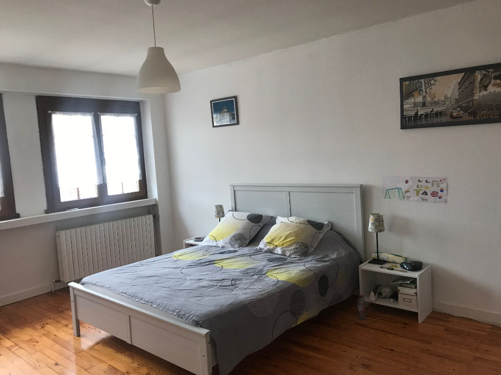 Appartement  avec 3 chambres dans le centre Yssingeaux