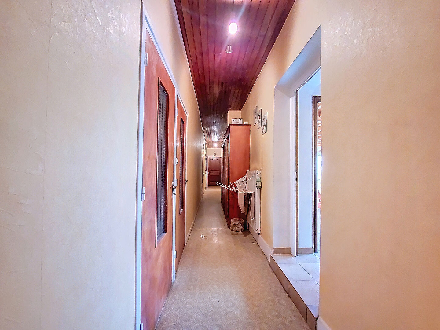 Maison composée de 2 appartements avec terrain dans le centre de Saint Maurice de Lignon