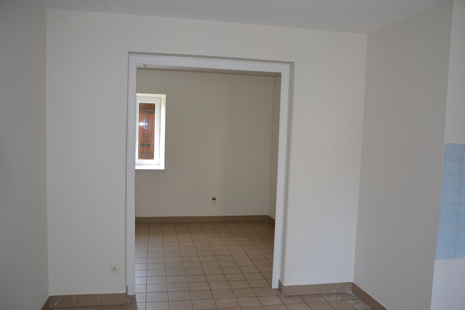 Appartement au  1ER étage , 1 chambre dans centre ville de Lapte