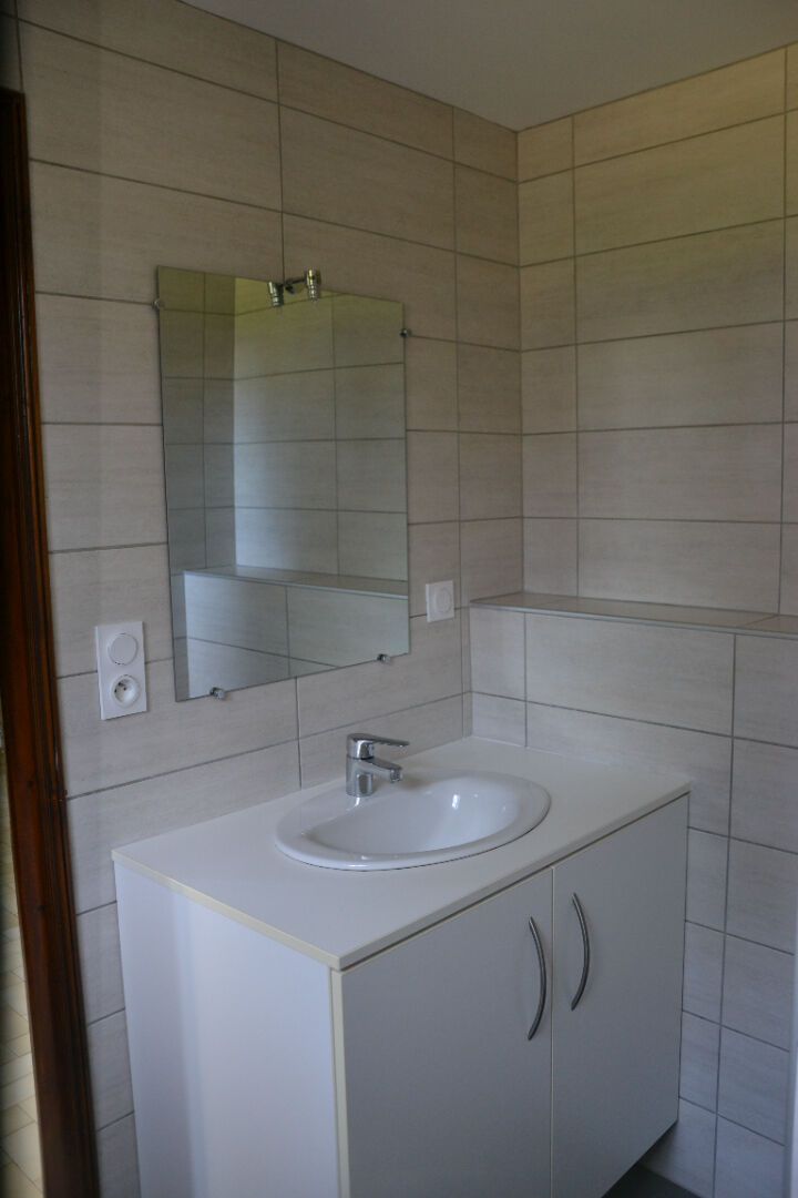 Grand appartement  de 2 pièces  avec terrain dans un hameau de Retournac