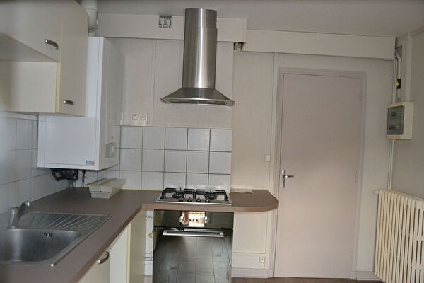 Location appartement à Bessamorel (43200)