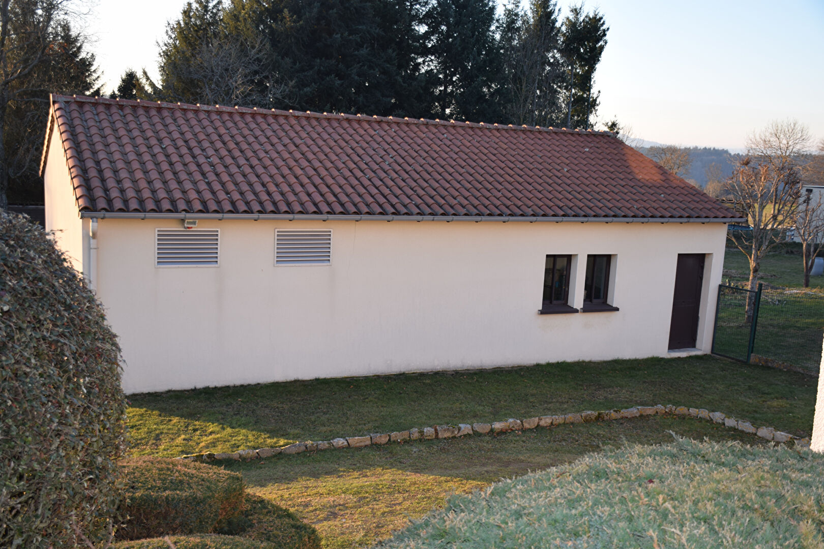 EXCLUSIVITÉ , Maison de 155 m² environ avec garage, terrasse et terrain clos à Grazac