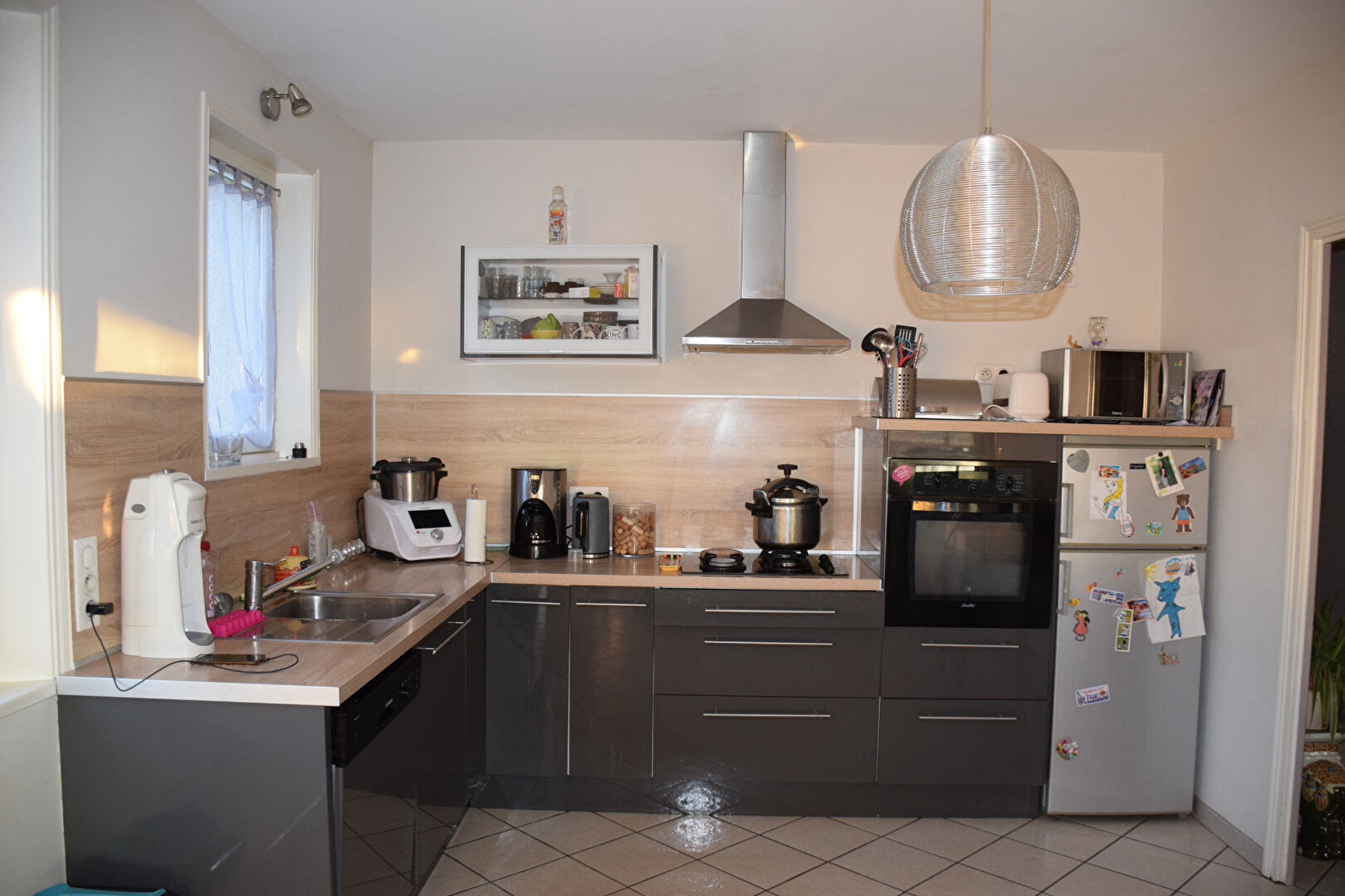 EXCLUSIVITÉ , Maison de 155 m² environ avec garage, terrasse et terrain clos à Grazac