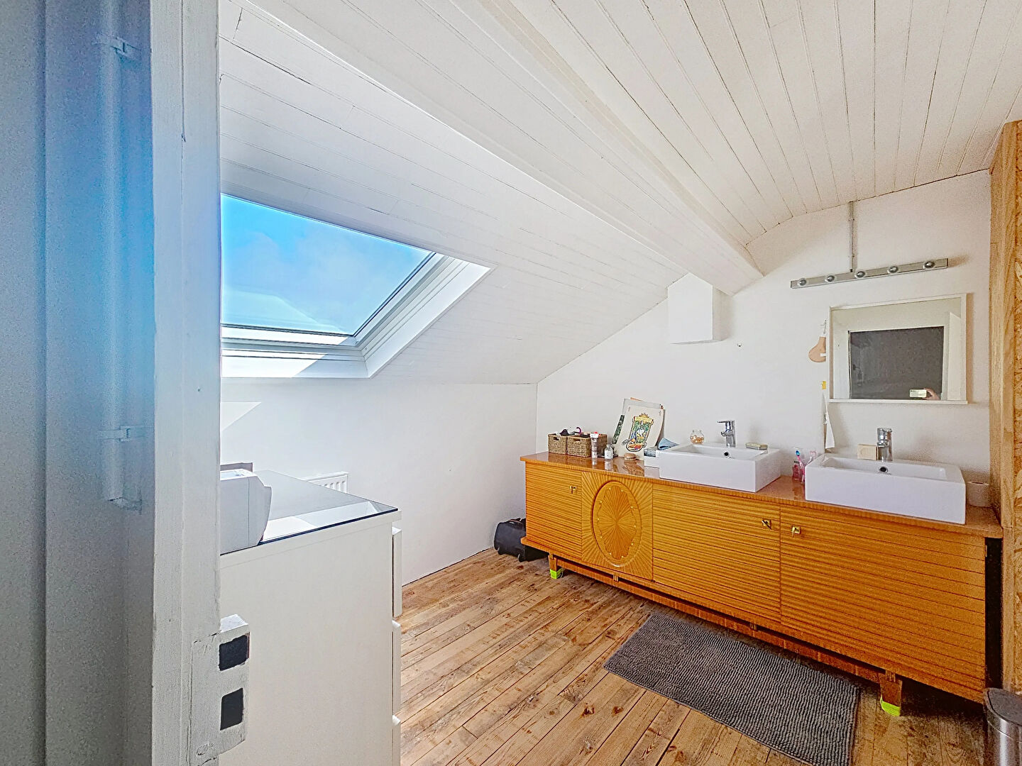 Centre Saint Maurice de lignon ! Maison de village de plus de 140 m2 avec jardin et garage